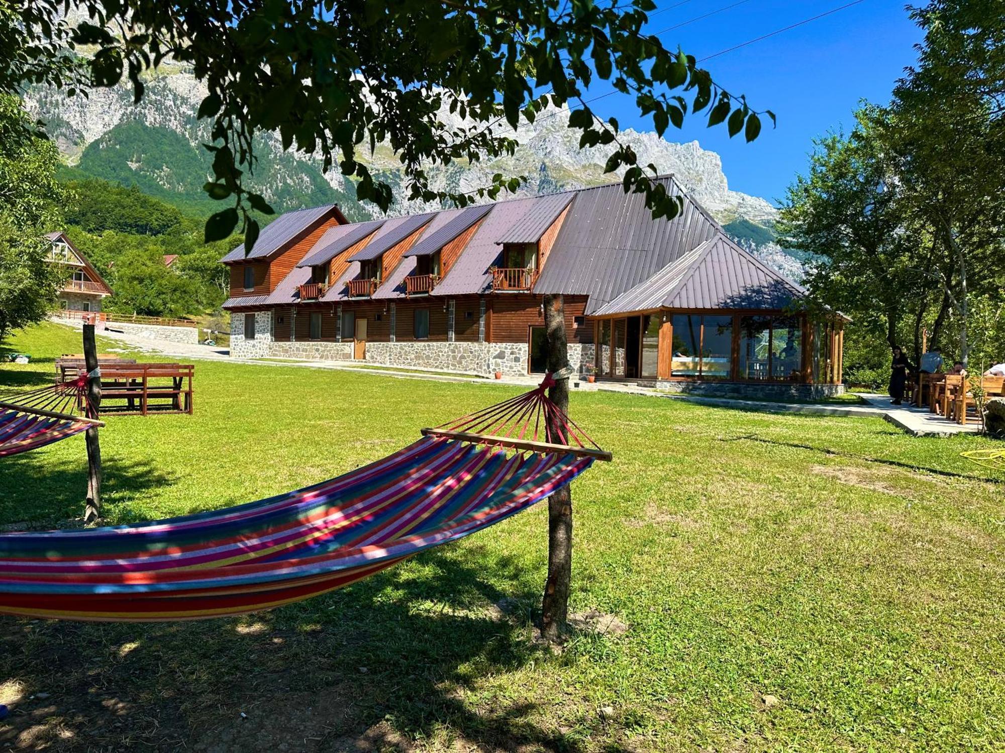 Pensjonat Royal Land *